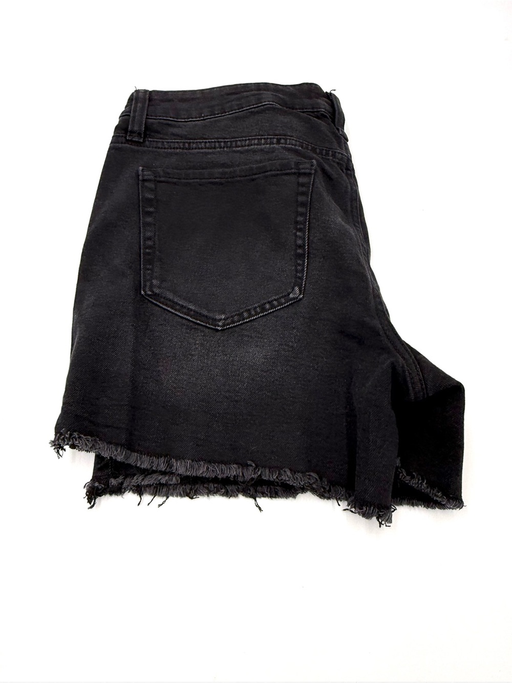 Seven7 Mid-Rise Black Denim Sequin Frayed Hem Weekend Shorts Size 12 (CWJ0002)